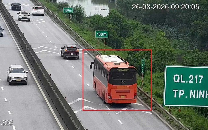 Tài Xế Cần Nắm Rõ Thông Tin Về Sự Cho Phép Đi Ngược Chiều Trên Cao Tốc - Ảnh 1.