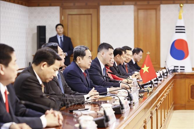 Chủ tịch Quốc hội Trần Thanh Mẫn hội kiến Thủ tướng Hàn Quốc Han Seong-sook- Ảnh 5.