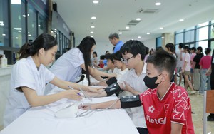 Kiểm tra sức khỏe đầu năm học