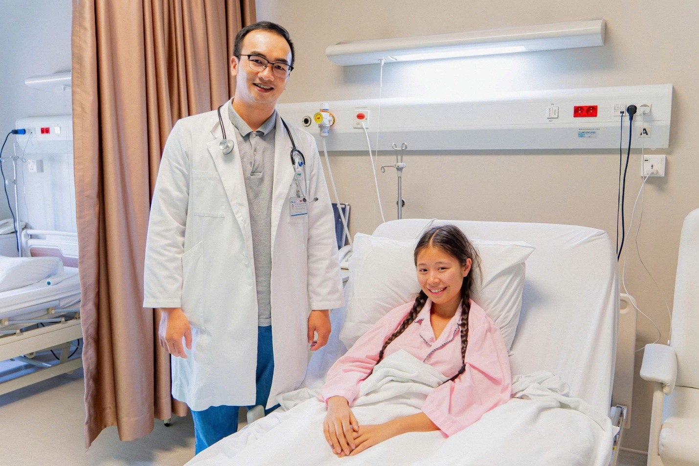 Khám Phá Mối Liên Hệ Giữa Tràn Khí Màng Phổi và Chu Kỳ Kinh Nguyệt - Ảnh 1.