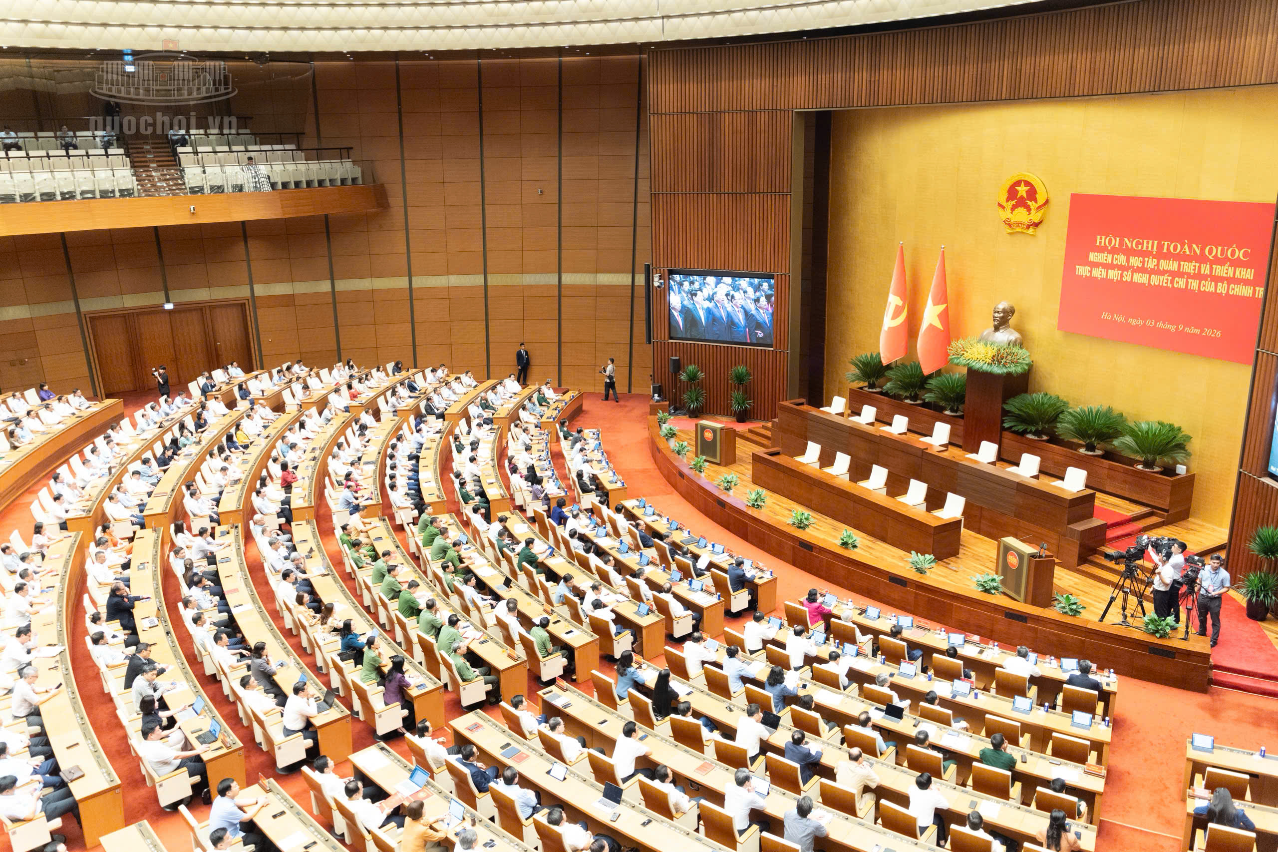 Đưa tư tưởng Hồ Chí Minh vào thực tiễn bằng “học tập và thực hành”- Ảnh 2.