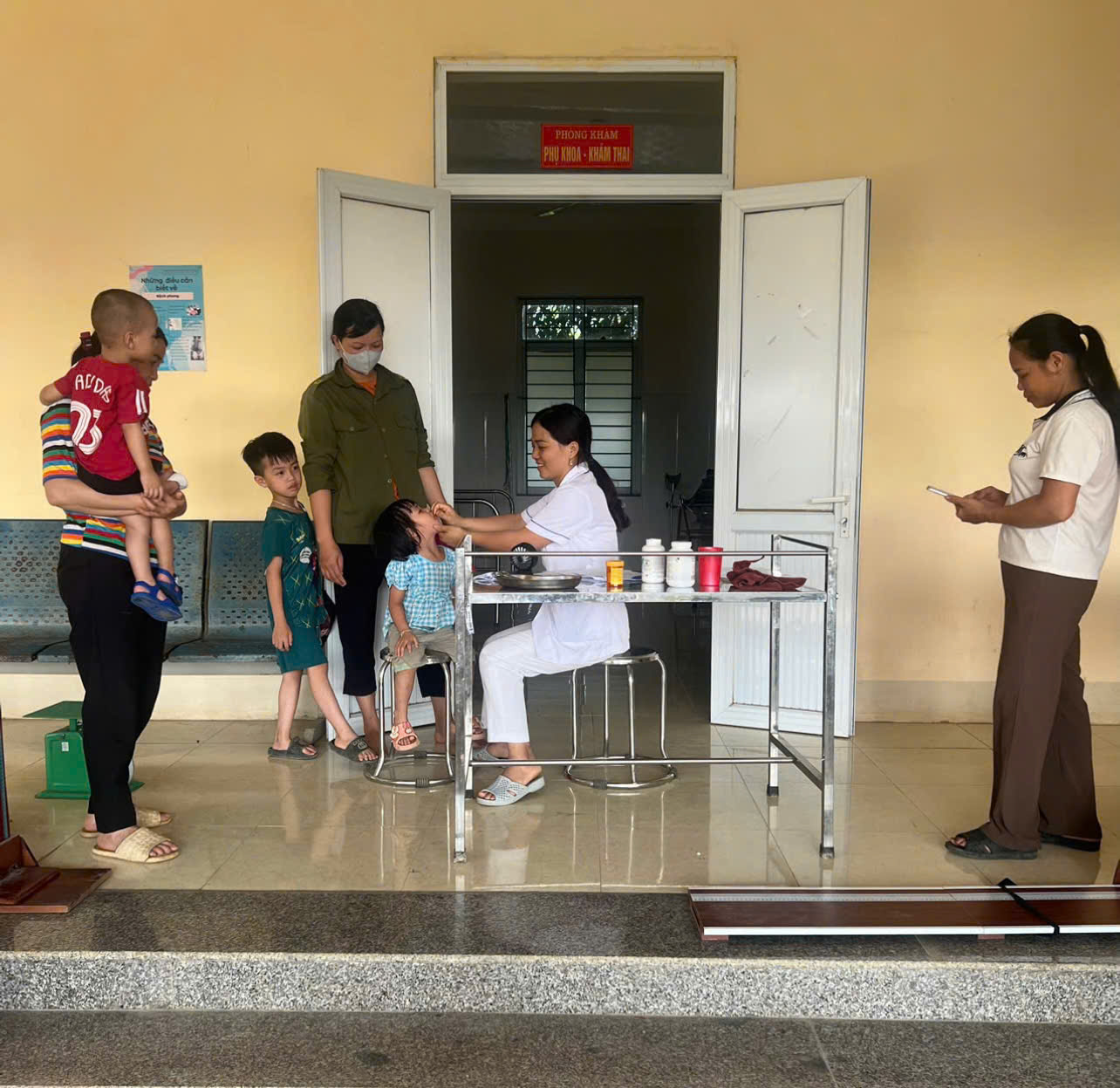 Đổi mới toàn diện y tế cơ sở tại xã vùng cao Long Cốc - Ảnh 3.